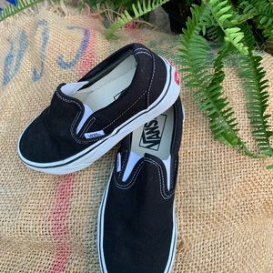 Black and white VANS Off The Wall classic slip on design mens 4 or women 5.5